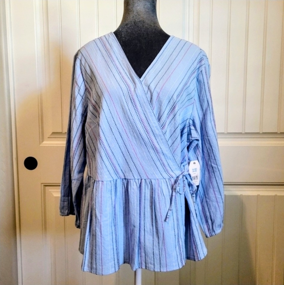 TIME and TRU Ladies Wrap Top, NWT